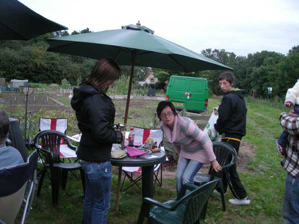 AllotmentBBQ08-05