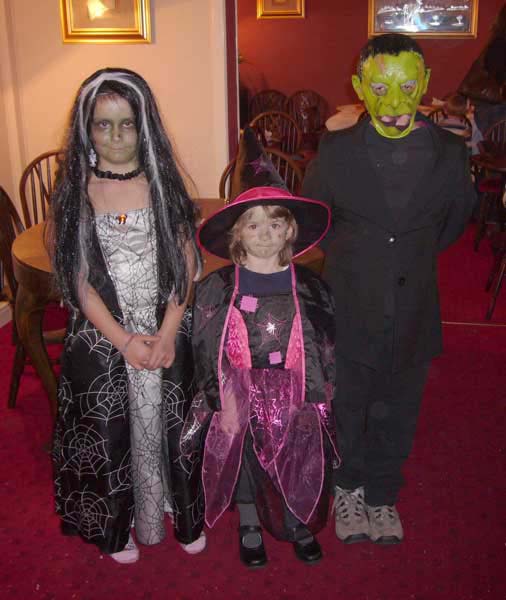 BullHalloween06-15