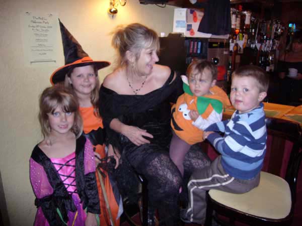 BullHalloween06-16