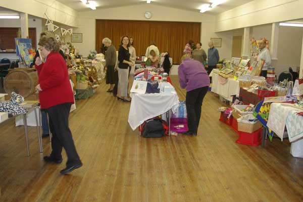 HallXmasFair05-04