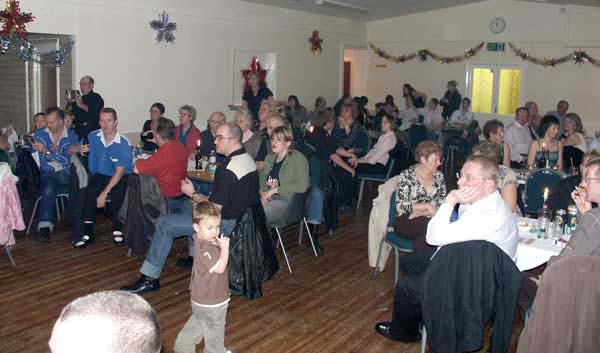 HoundogsNewYear0607-w06