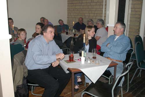 HoundogsNov04_08