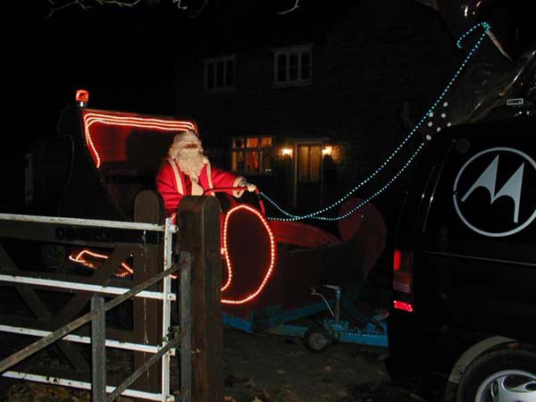 SantaHogRoast2006-04