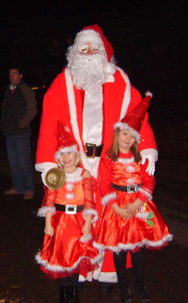 SantaHogRoast2006-08