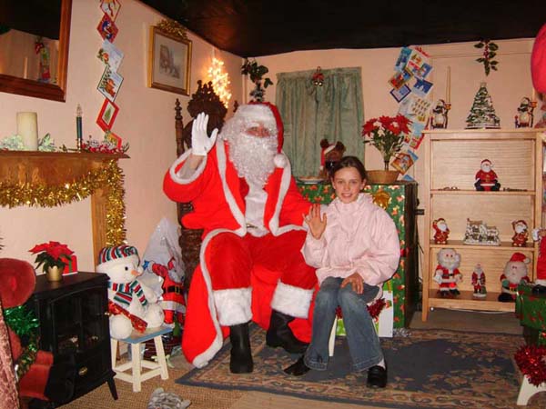 SantaHogRoast2006-20